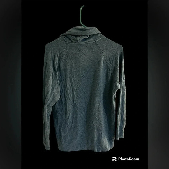 Lou & Gray Heathered light blue top size small - Picture 2 of 6